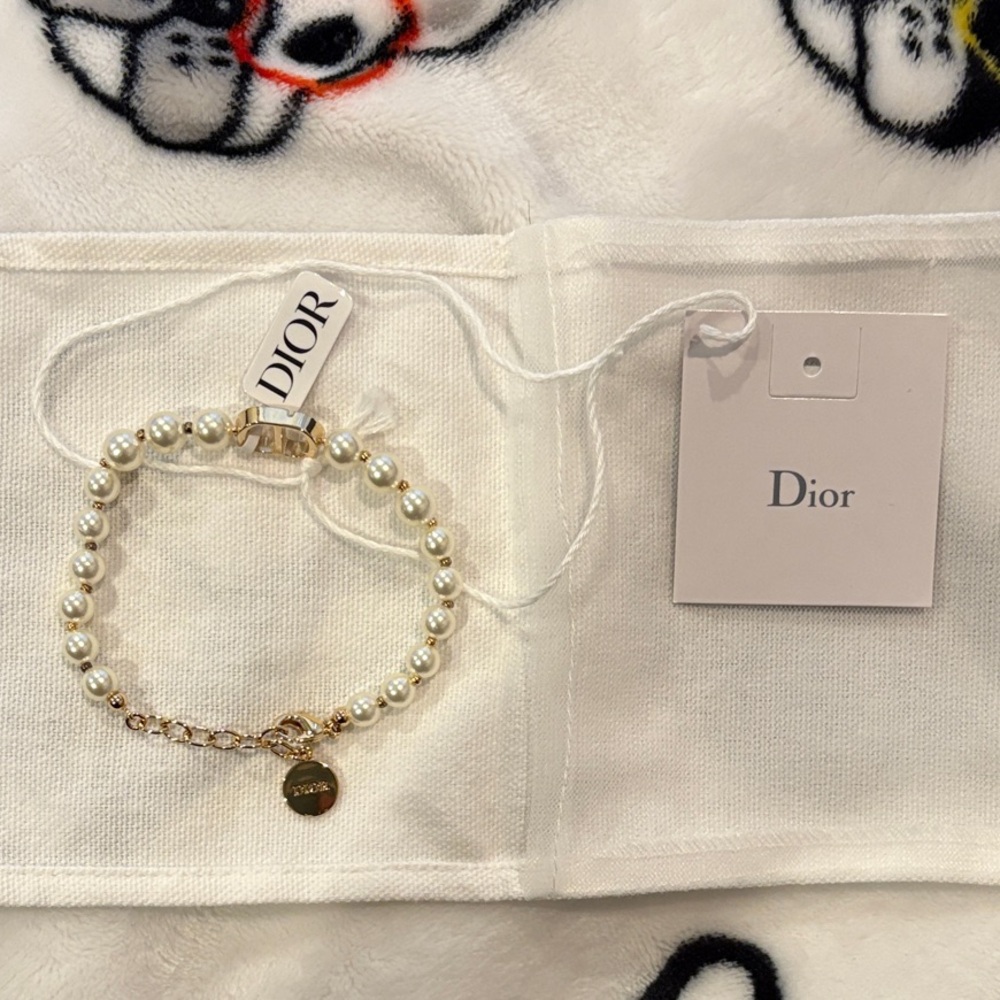 Dior Elegant Gold and Cream Pearl Bracelet